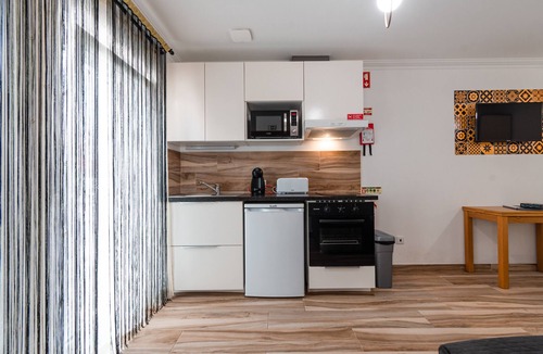 Peniche de Cima Apartment | Studio 2 minutes walk from Peniche Gamboa Beach