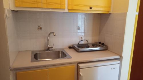 Kalamitsi Apartment | Studios Ermis