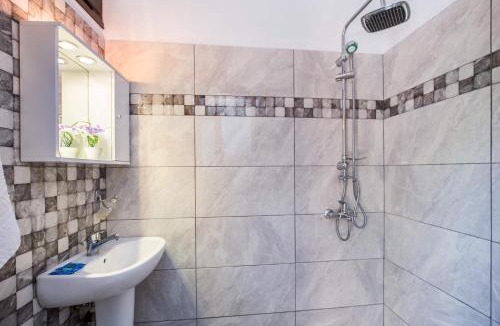 Pefkari Apartment | Studios Litsa