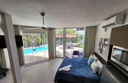 Manuel Antonio Hotel | Suite 5 - Hotel VOS Ocean View Suite