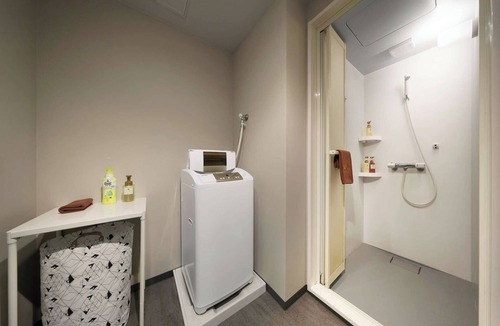 Minamisenba Apartment | Suite Room 4/Osaka Ōsaka