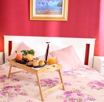 Perea Apartment | Summer Place
