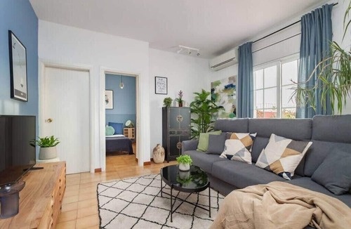 El Parc i la Llacuna del Poblenou Apartment | Sunny atico with private terrace in Sagrada Familia