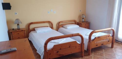 Ag. Georgios Apartment | SUNSET BAY STUDIOS