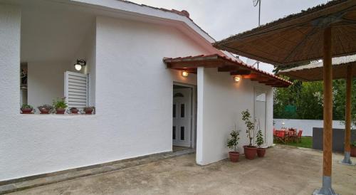 Toroni Apartment | Sunset Studios - Suites with Seaview & Back Side Apartements