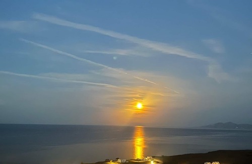 Imerovigli Villa | Superior Windmill with a private jacuzzi