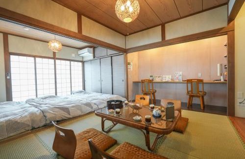 Kameyama Apartment | Suzuka Circuit 15min Family House鈴鹿サーキット15分子連れ大歓迎段差無し漫画おもちゃの一棟貸切宿
