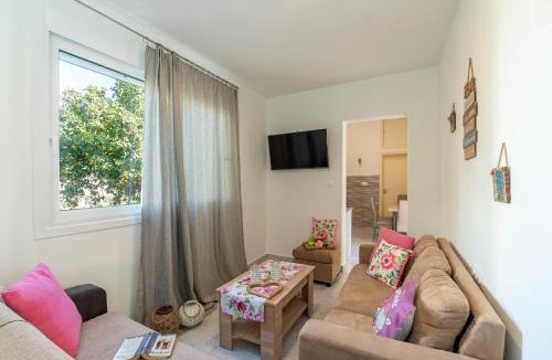 Petaloudes House | Sweet Home Kremasti