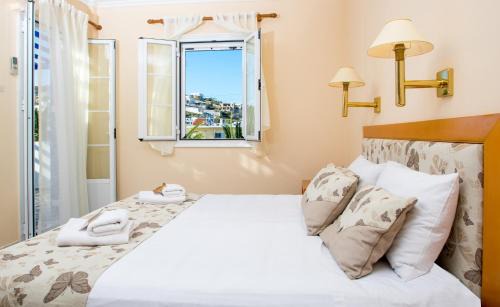 Vari Hotel | Syros Atlantis