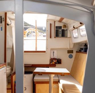 Horta Boat Rental | Taurus II - a floating experience