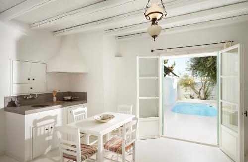 Adamas Hotel | Thalassitra Private Pool Suites