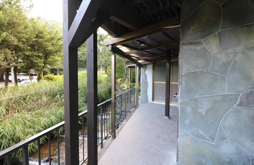 Usami House | Tiny house where the river of Izu flows/Ito Shizuoka