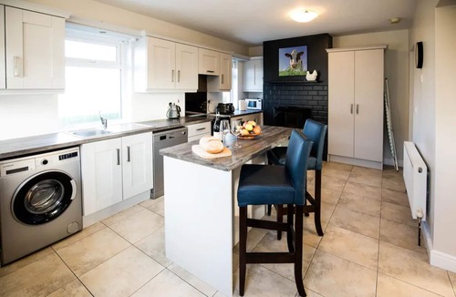 Ballycroy Cottage | ★Tranquil, Modern & Stylish | Breathtaking Views ★