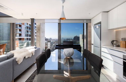 Bo'Kaap Apartment | Trendy De Waterkant Loft In De Waterkant