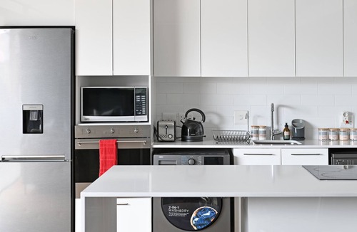 Cape Town City Centre Apartment | Two Bedroom | Green Point | Rooftop Pool & BBQ