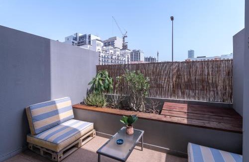 Jumeirah Village Circle Apartment | Unique loft with smart working station