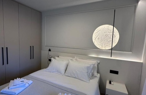 Amarousion Apartment | Vellur 2