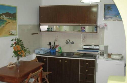 Ios Town Apartment | Vesuvio Chora