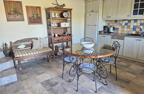 Sivas House | Villa Agapi, beautiful house for 4 Pers., shared pool, quiet in Pitsidia