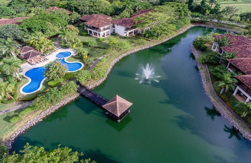 Tamarindo House | Villa Almendro