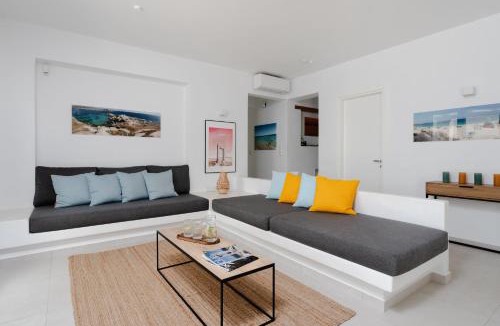 Kastraki Villa | Villa Aura - Beachfront Villa with private pool