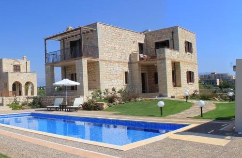 Rapaniana Villa | Villa Emerald