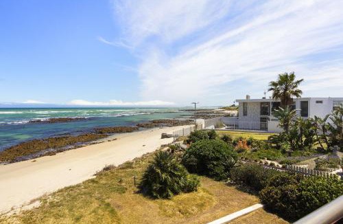 Gordons Bay Central House | Villa Kyma