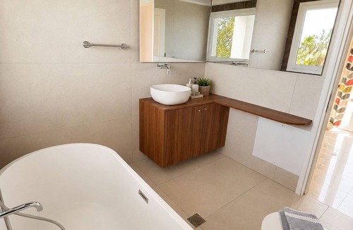 Pyrgos Psilonerou Villa | Villa Mabech