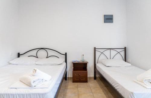 Koukounaries Apartment | Villa Nikos Koukounaries