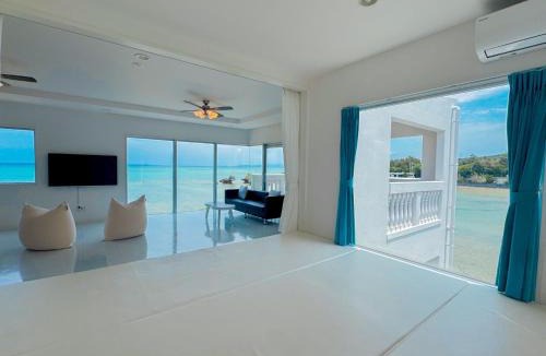 Maeda House | Villa Shallows