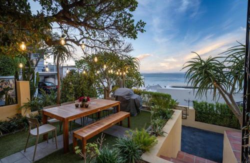 Gordons Bay Central Villa | Villa Solara
