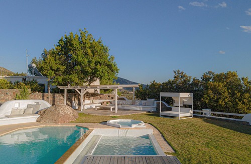 Kontos Villa | Villa Tzikides Aegina