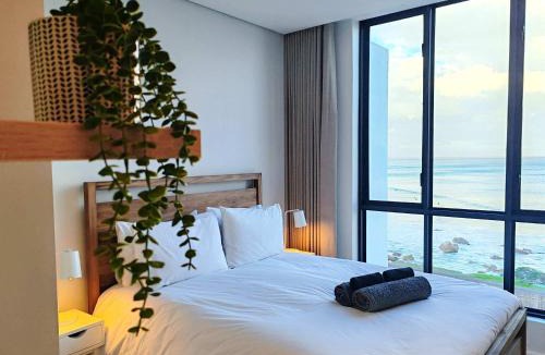 Redhill Apartment | Wavescapes Endless Ocean