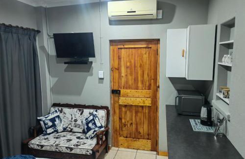 Beaufort West Apartment | WegkruiperQ