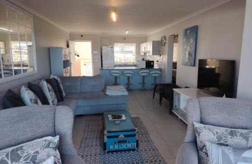 Westcliff Apartment | Whale Rock 32