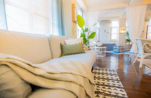 Tairagawa Apartment | White House
