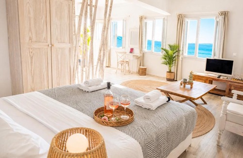 Tourlos House | With-inn Mykonos Suites