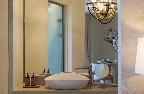 Vourkari Hotel | Ydor Hotel & Spa