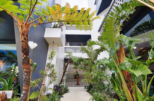Tokeshi Condo | Yomitan Condhotel ND