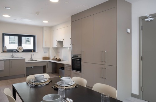 Cork Hostel | Yugo Explore - Melbourn Point