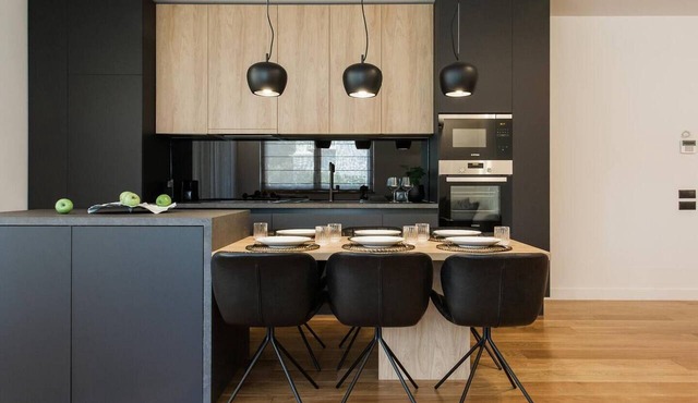 3BD Beachfront Athens Riviera Apartment by TheOlon