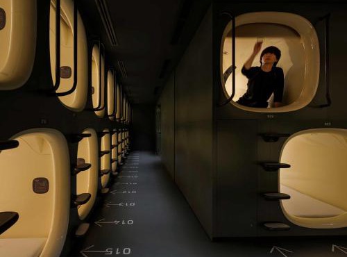 9h nine hours Shinagawa station for men