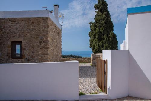 Aegean's balcony - Haihoutes stone house.