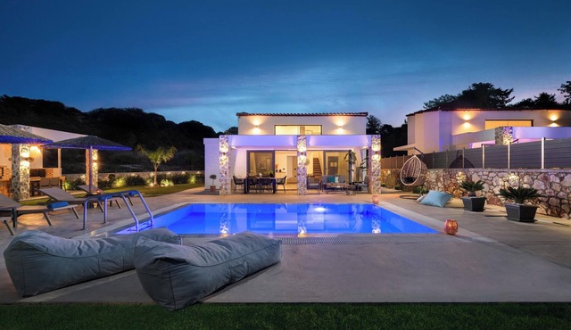 Aiora Luxury Villas - Villa 1