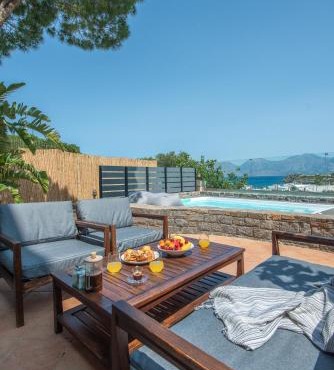 Ammoudara Hill Luxury Apartment with Outdoor Jetted Tub and Heated Pool