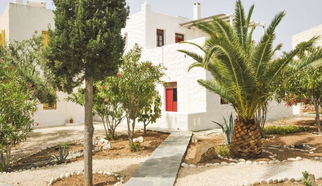 An apartment that sleeps 4 guests in 1 bedroom