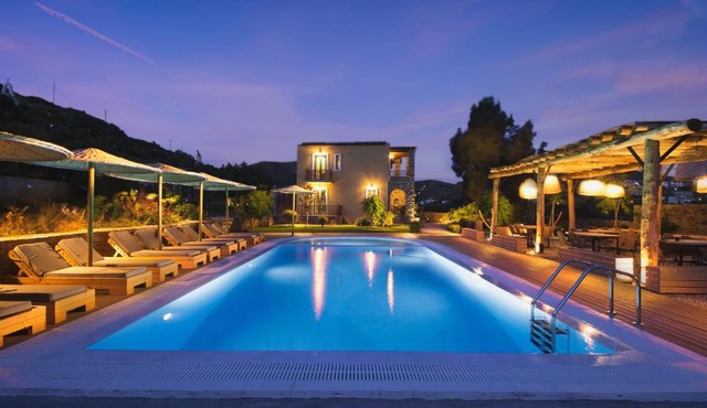 Anemoessa Luxury Villas