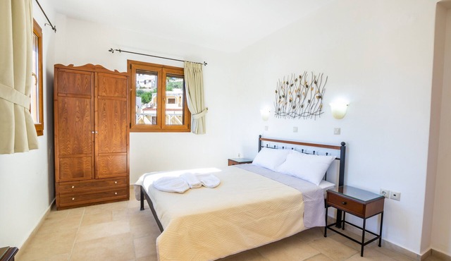 Apartment '2' with Mountain View, Wi-Fi and Air Conditioning