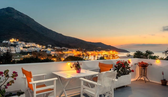 Apartment 'Two-Bedroom' with Sea View, Wi-Fi and Air Conditioning