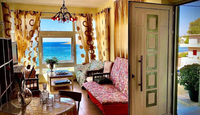 Aphrodite beach, boutique apartment at Kalamaki